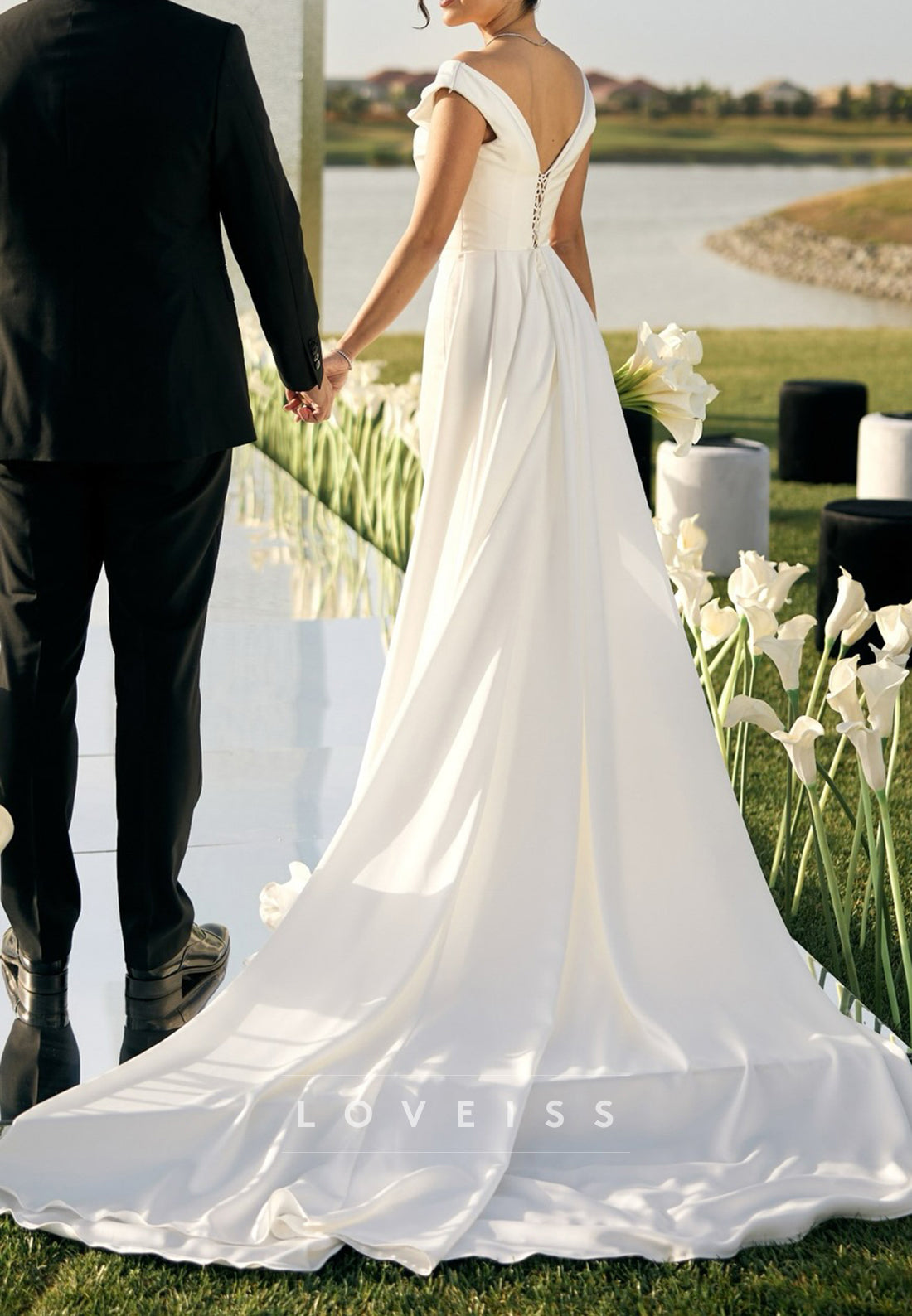 Off-Shoulder Sleeveless Mermaid Satin Summer Wedding Dress