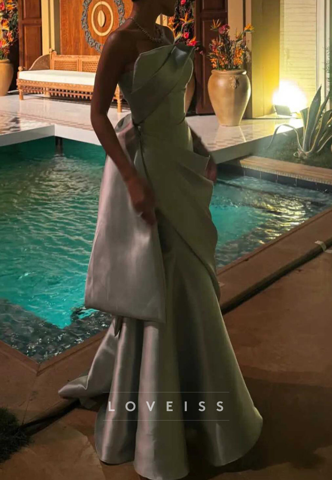 Off-Shoulder Sleeveless Pleated A-Line Evening Dress