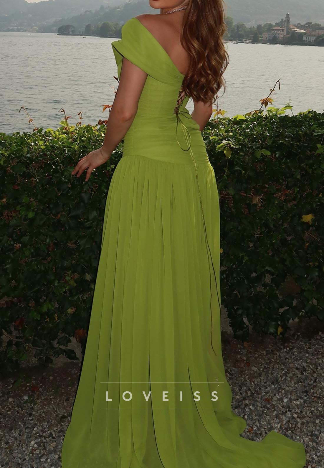 Off-Shoulder Sleeveless Pleated A-Line Formal Dress
