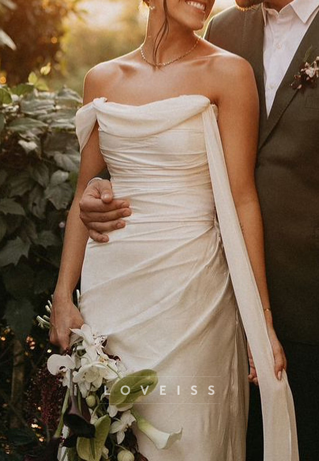 Off-Shoulder Sleeveless Pleated Sheath Simple Wedding Dress