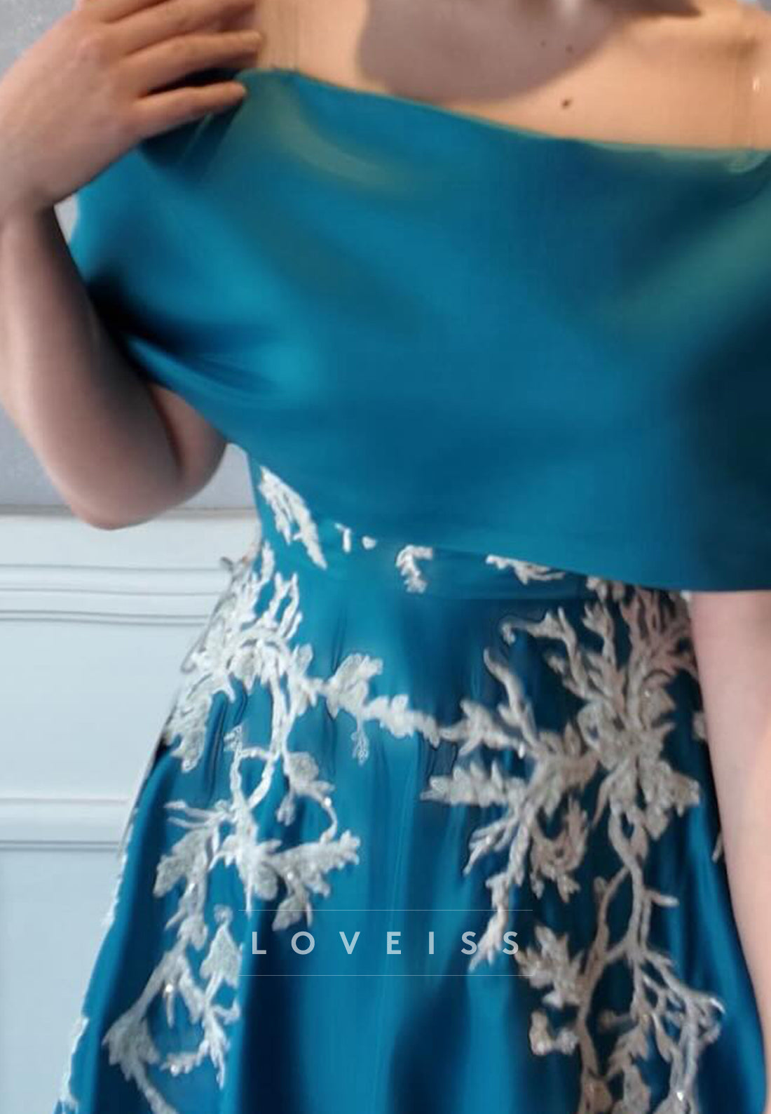 Off-Shoulder Sleeves Satin Appliques A-Line Evening Dress