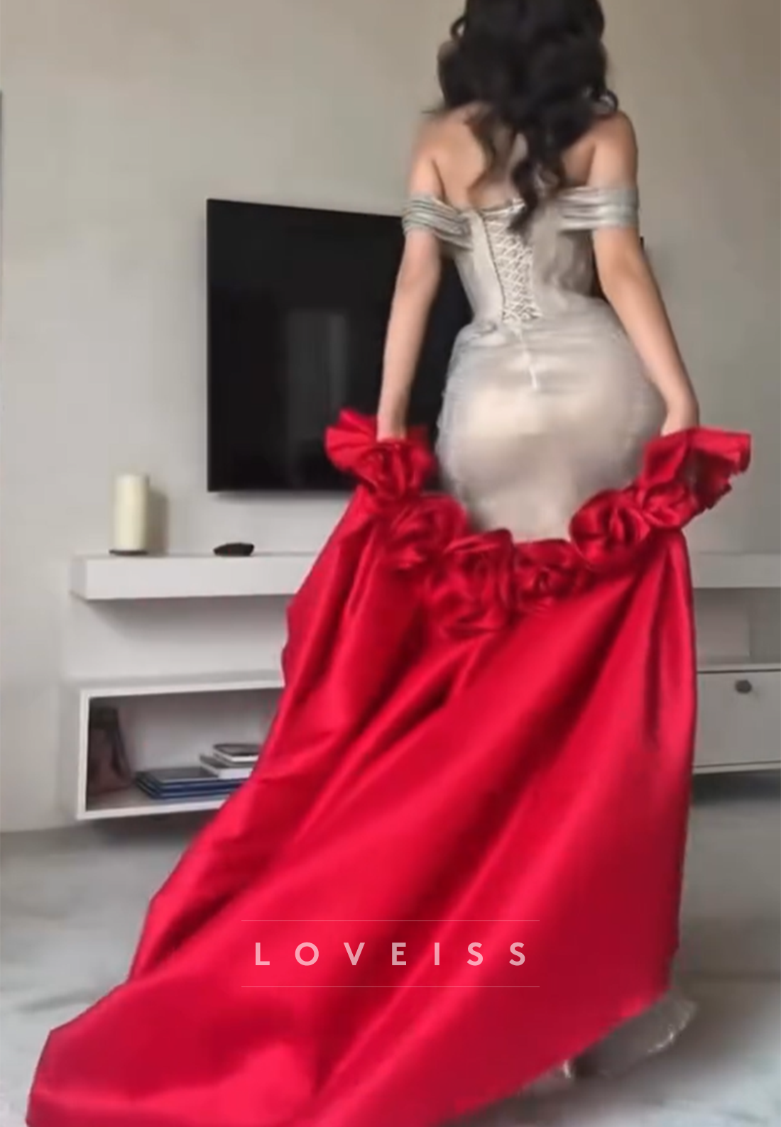 Off-Shoulder Slit Sparkly Sheath Prom Dress