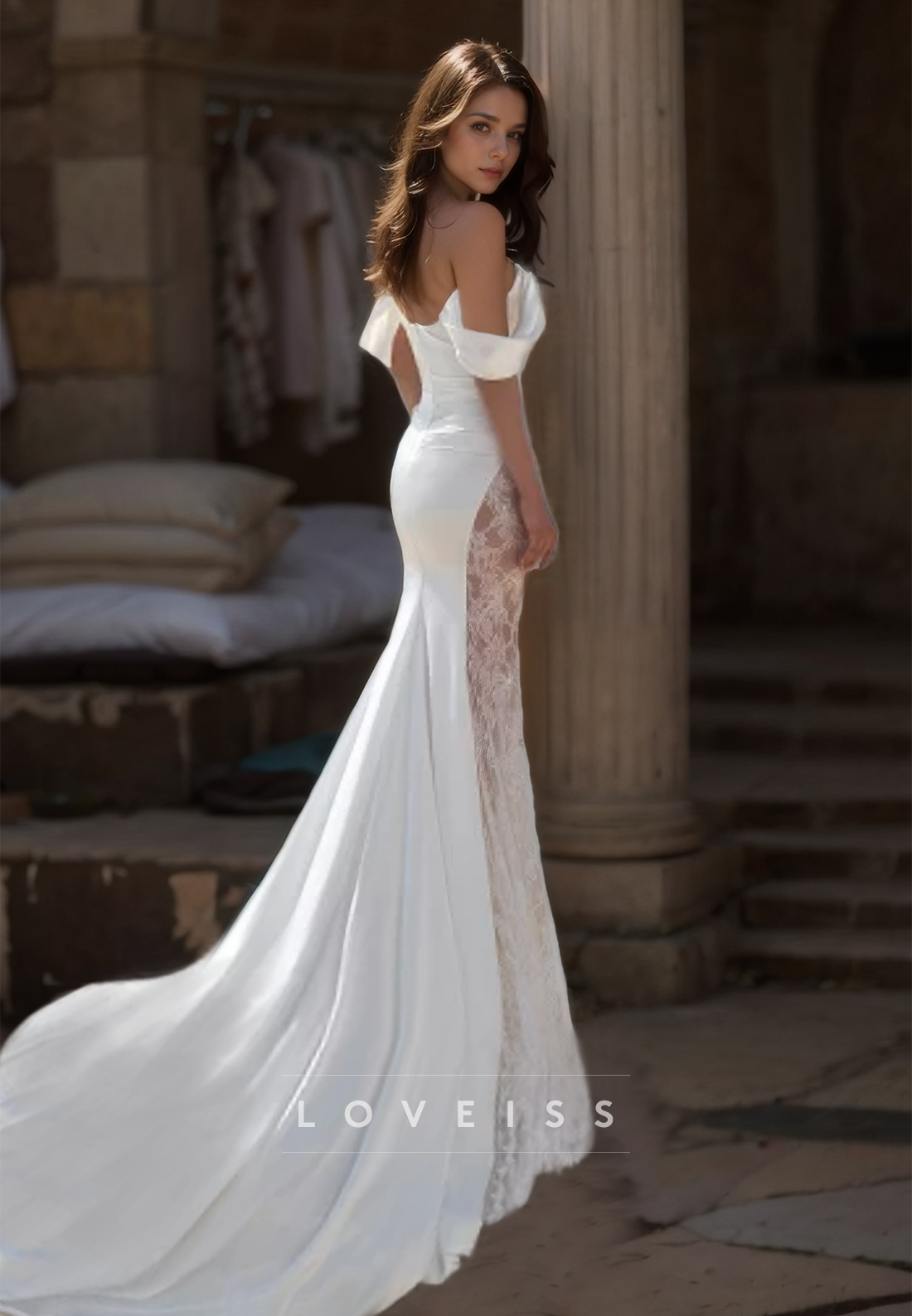 Off-Shoulder Strapless Appliques Mermaid Beach Wedding Dress