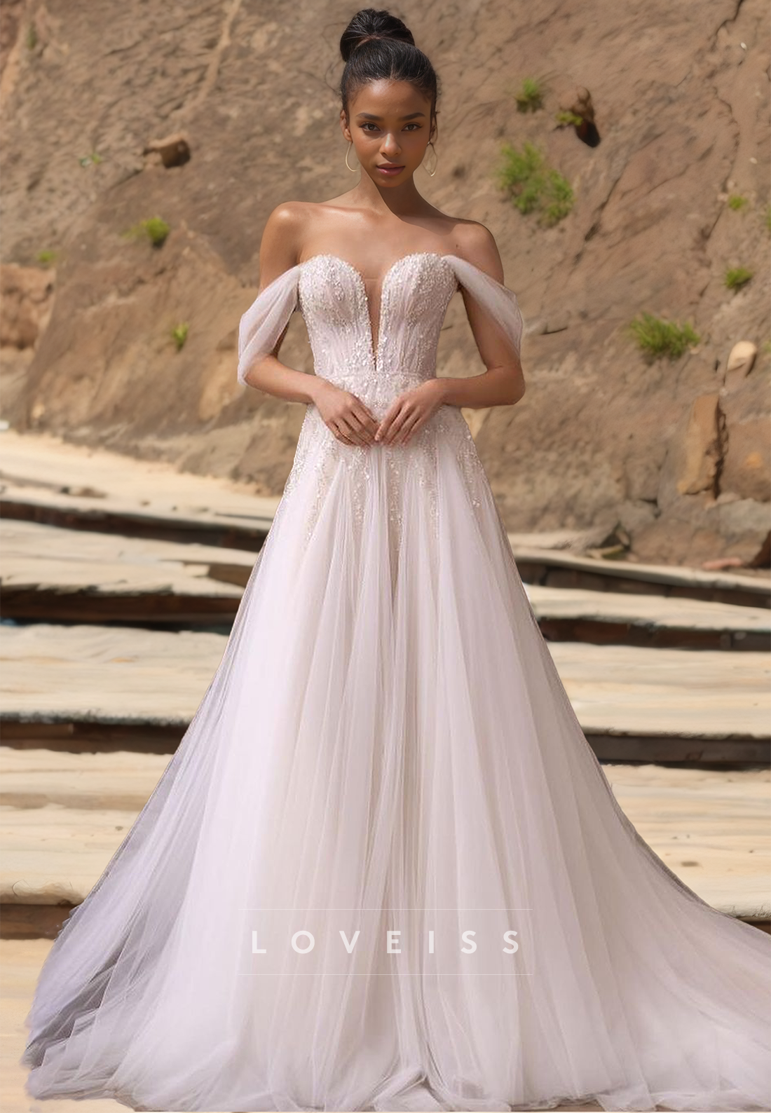 Off-Shoulder Strapless Appliques Tulle A-Line Wedding Dress