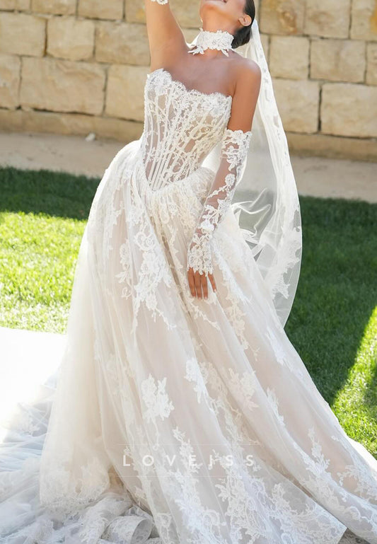 Off-Shoulder Strapless Lace Appliques A-Line Tulle Wedding Dress