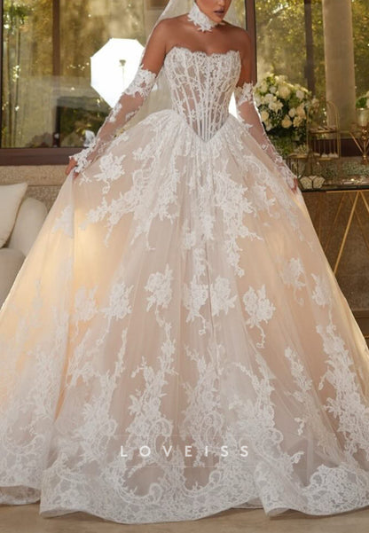 Off-Shoulder Strapless Lace Appliques A-Line Tulle Wedding Dress