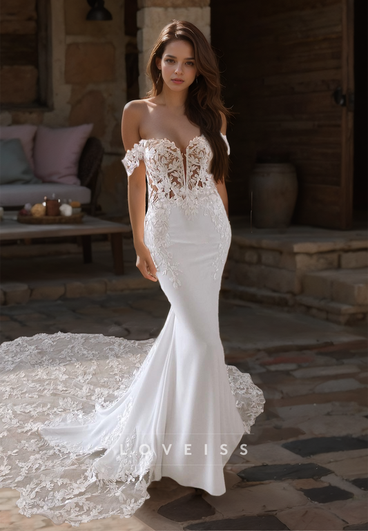 Off-Shoulder Strapless Lace Appliques Sleek Mermaid Wedding Dress