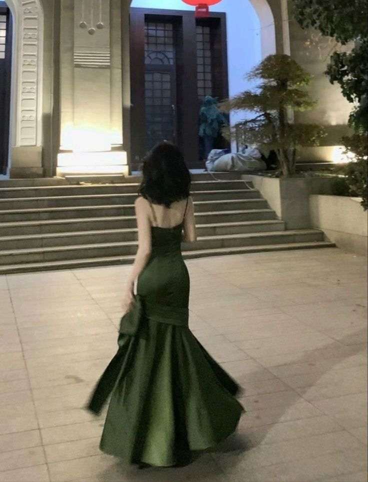Sexy Mermaid Straps Green Party Dresses Satin Long Prom Dresses