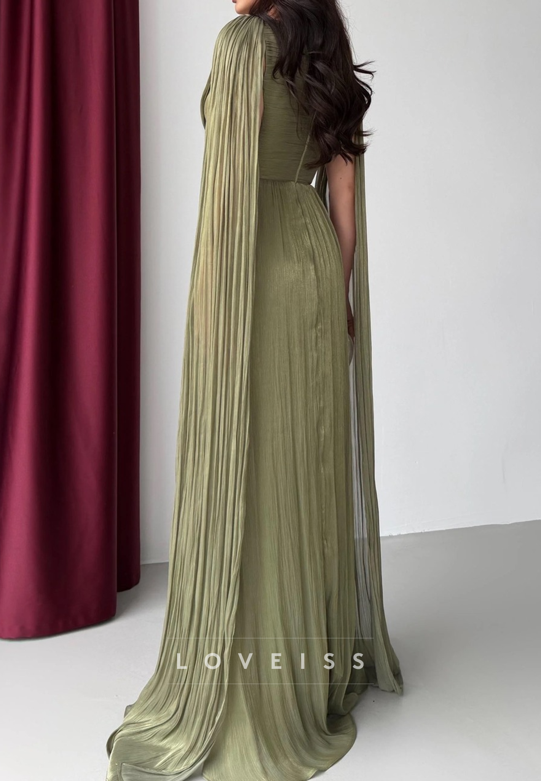 Scoop Long Sleeves Pleated A-Line Formal Dress