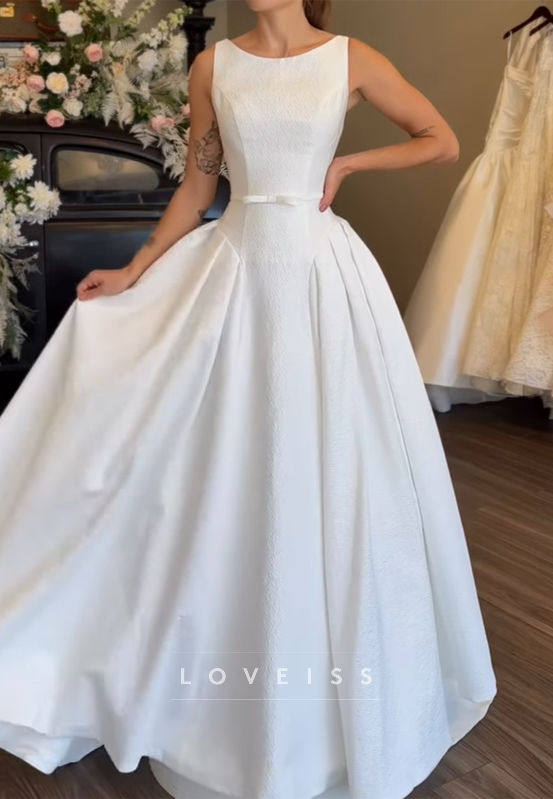 Scoop Sleeveless Floral Printed A-Line Satin Wedding Dress