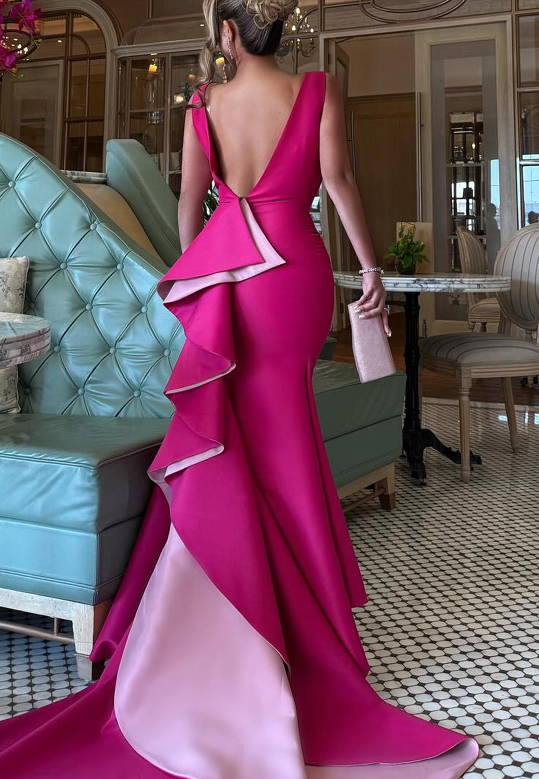 Scoop Sleeveless Sleek Satin Mermaid Evening Dress