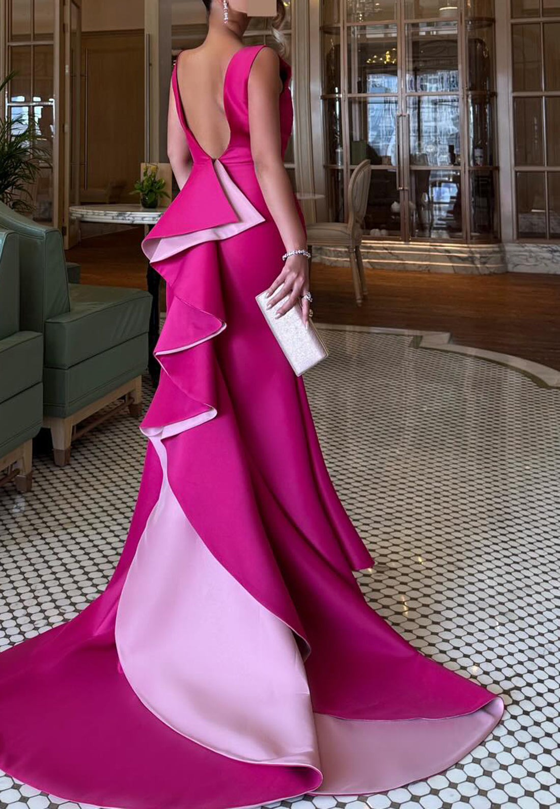 Scoop Sleeveless Sleek Satin Mermaid Evening Dress