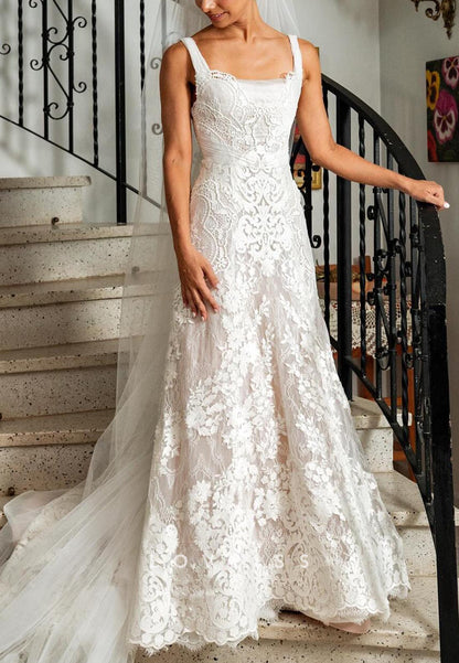 Scoop Straps Lace Appliques A-Line Wedding Dress
