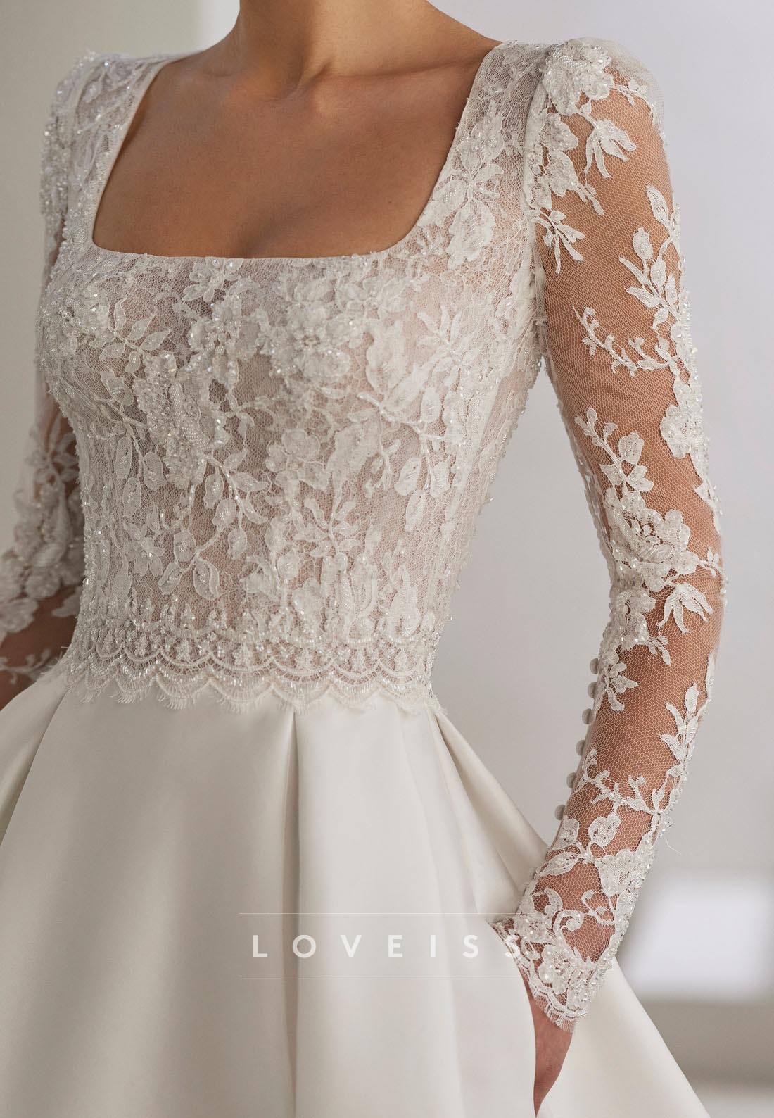 Square Long Sleeves Appliques Backless A-Line Wedding Dress
