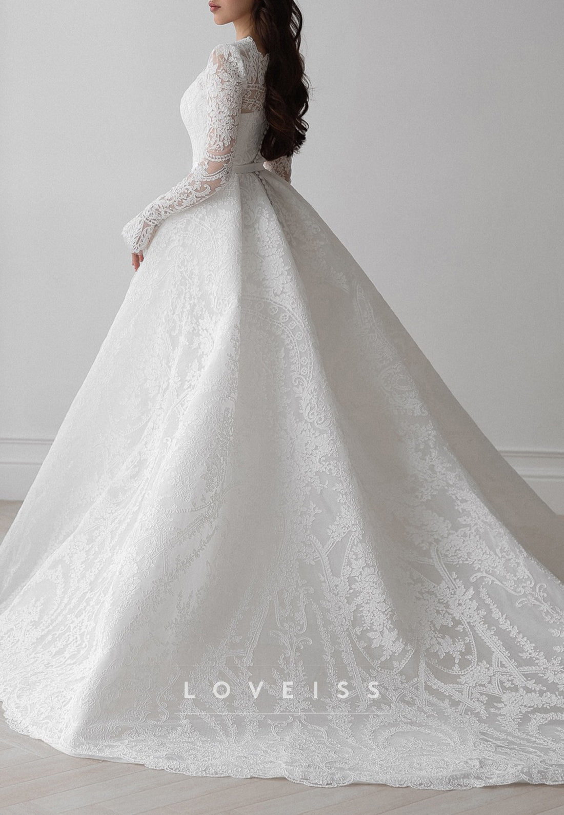Square Long Sleeves Lace Appliques A-Line Wedding Dress