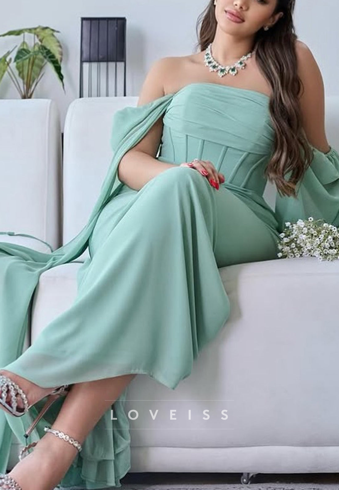 Square Long Sleeves Sleek Sheath Formal Dress