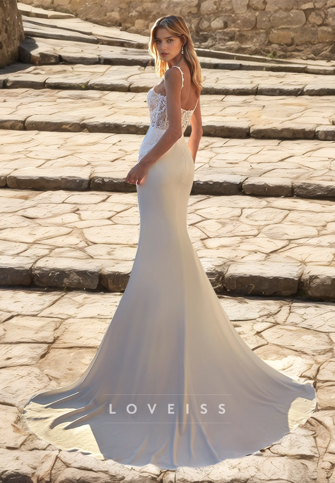 Squrae Spaghetti Straps Appliques Sleek Mermaid Wedding Dress