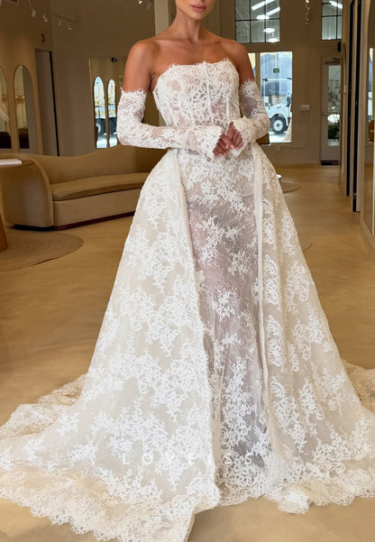 Straight Across Lace Appliques Sheath Wedding Dress