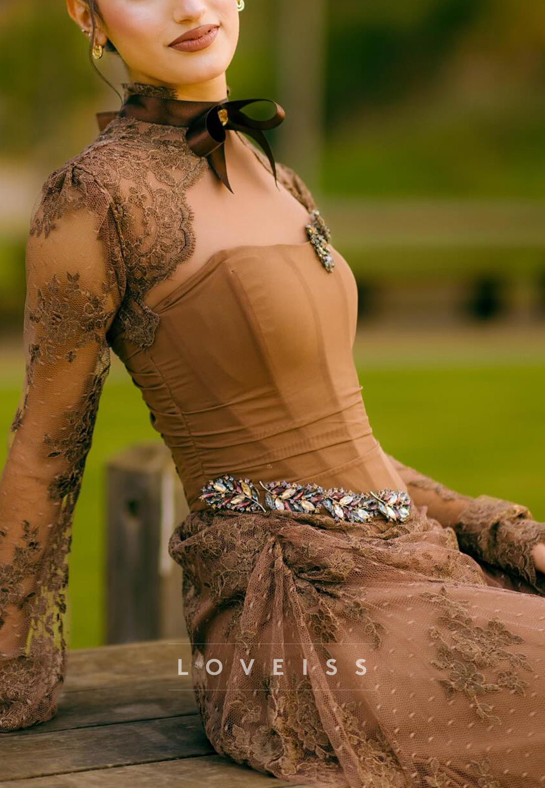 Straight Across Long Sleeves Lace Appliques Sheath Prom Dress