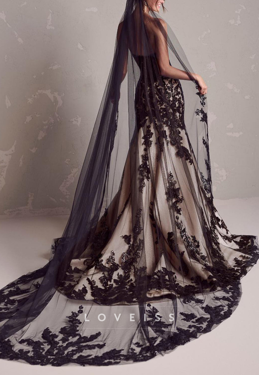 Straight Across Sequins Appliques Mermaid Wedding Dress