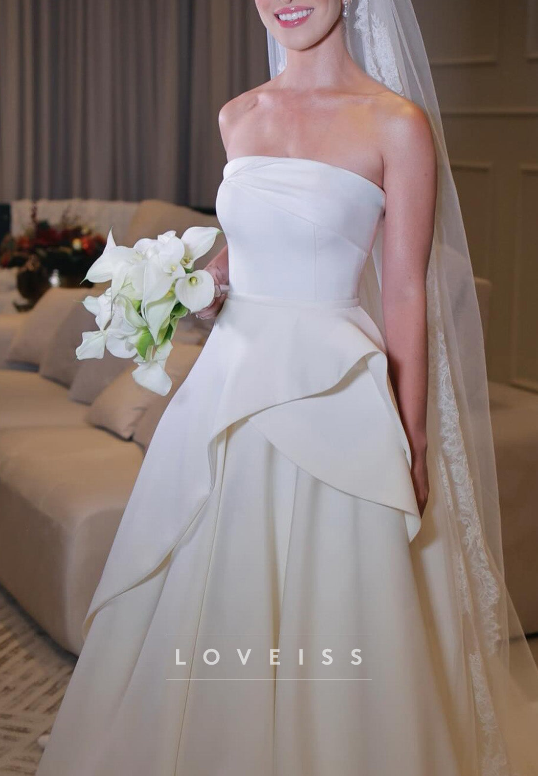 Straight Across Sleeveless A-Line Classic Weding Dress