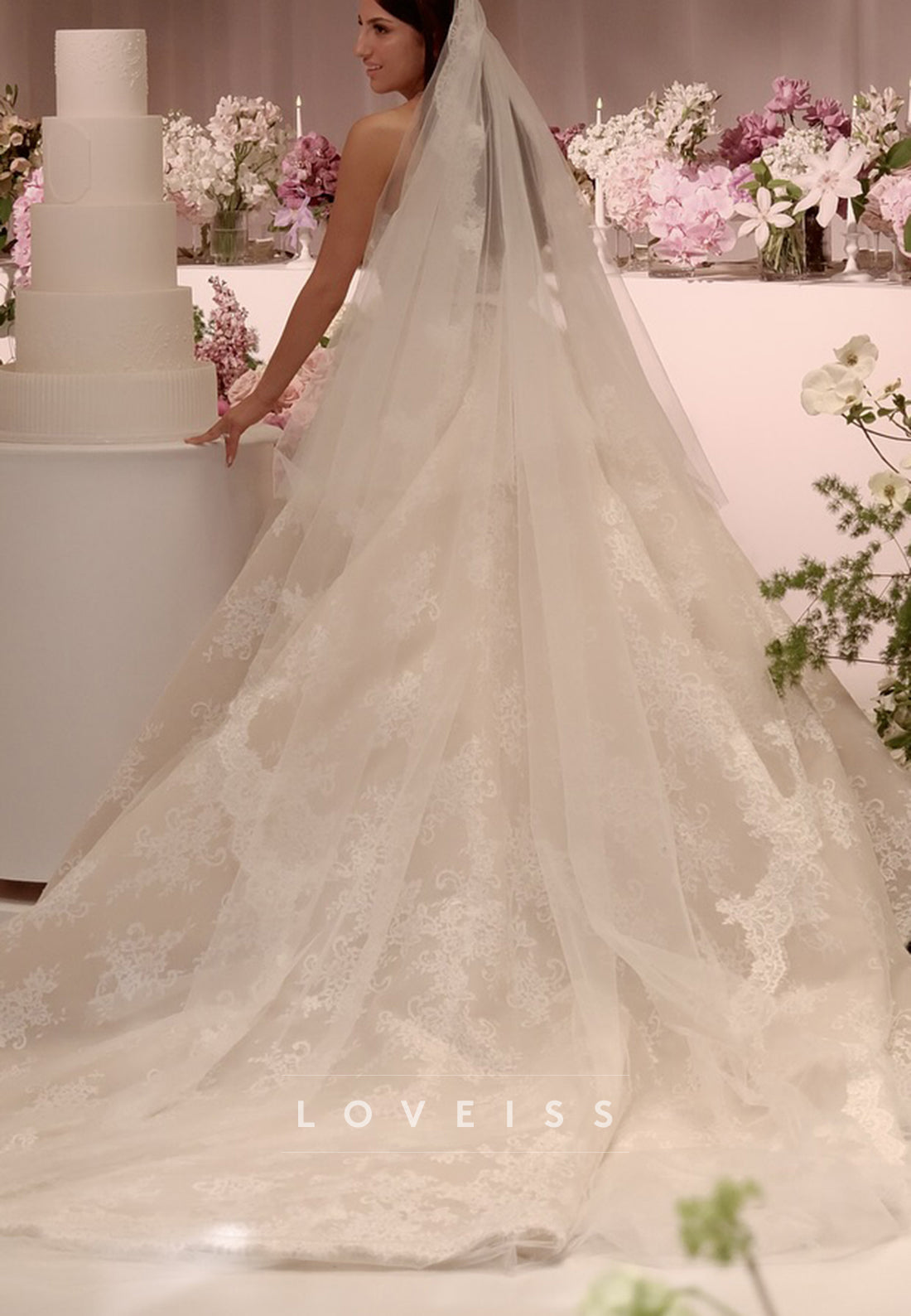 Straight Across Sleeveless Appliques Lace A-Line Wedding Dress