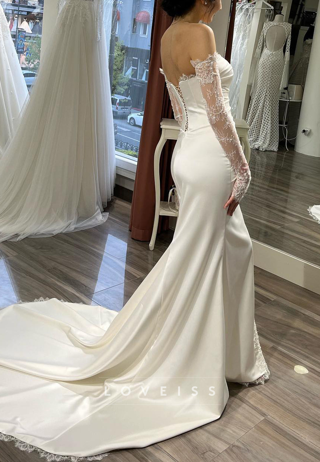 Straight Across Sleeveless Appliques Pleated Mermaid Wedding Dress