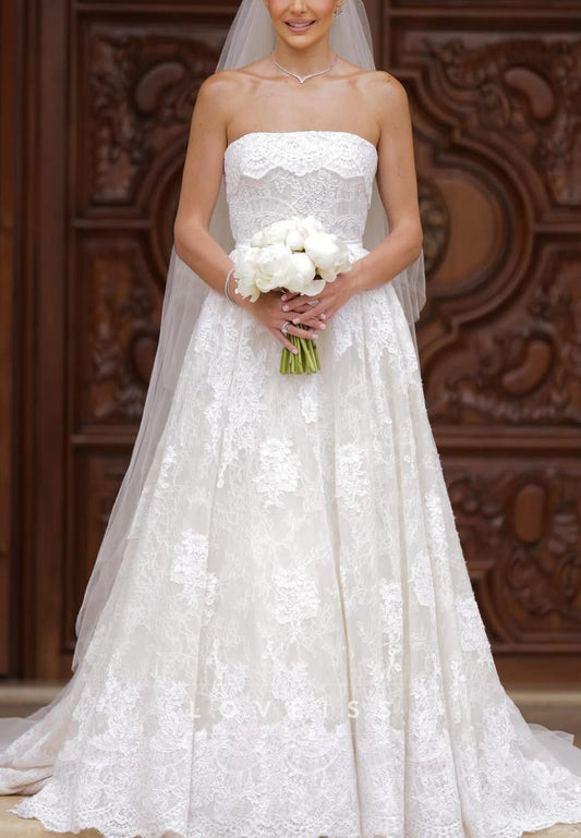 Straight Across Sleeveless Lace Appliques A-Line Wedding Dress