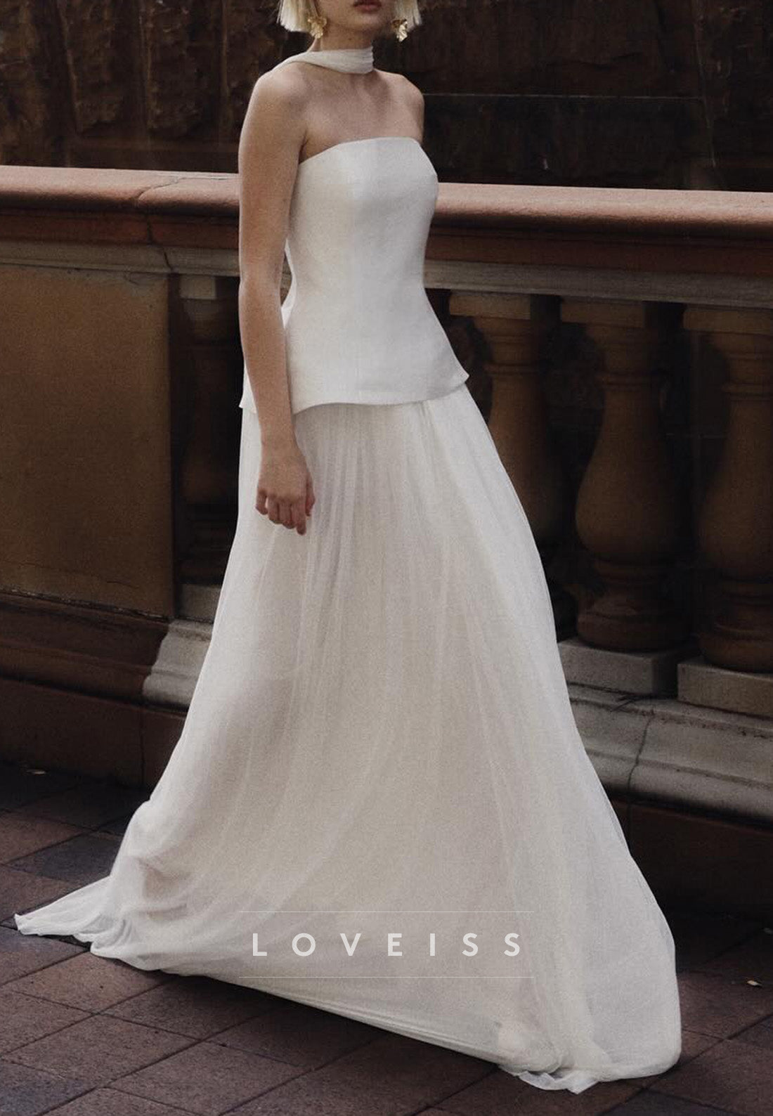 Straight Across Sleeveless Simple Beach A-Line Weddiing Dress