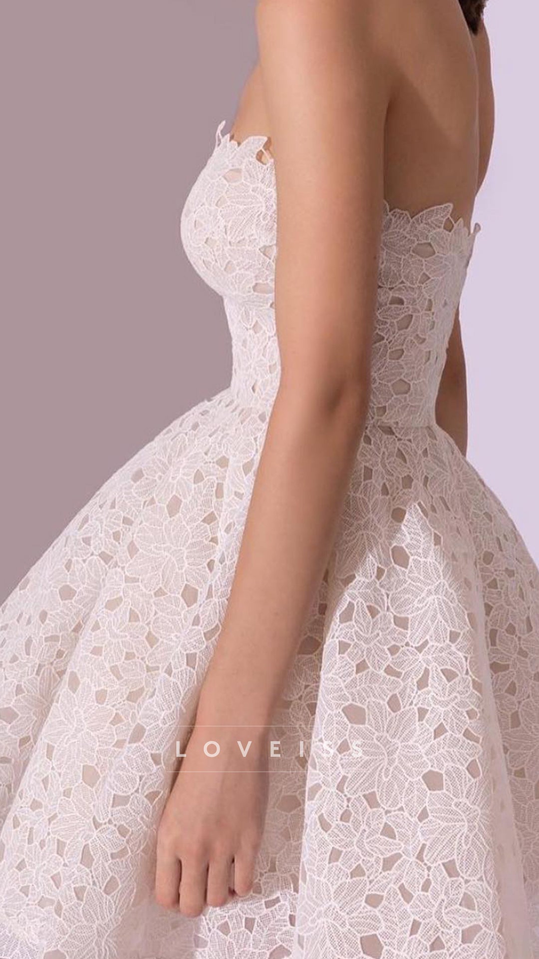 Strapless Sleeveless Appliques Short A-Line Weddingg Dress