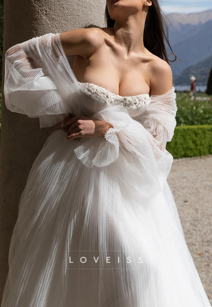 Sweetheart Appliques Tulle Pleated A-Line Wedding Dress