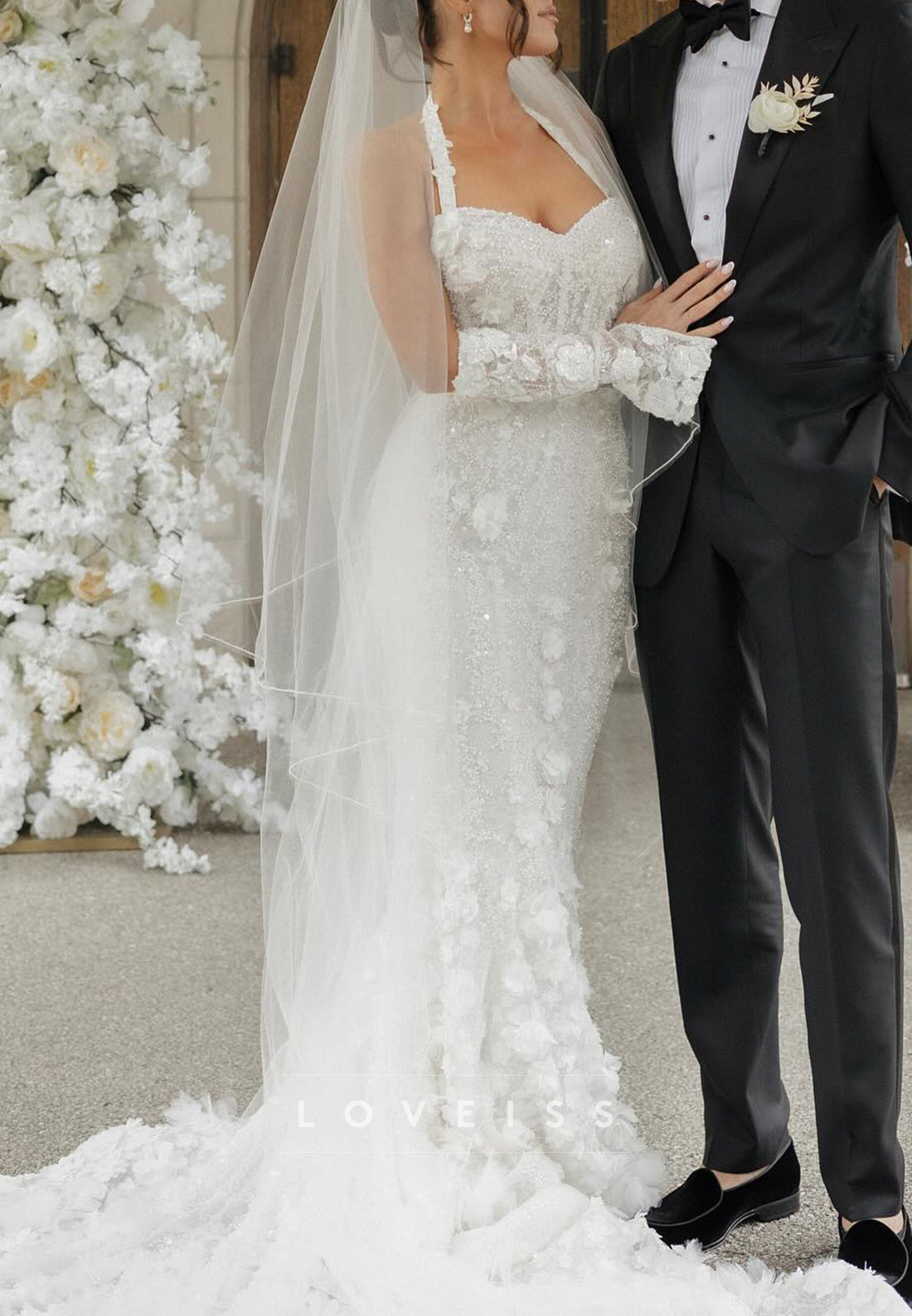 Sweetheart Halter Floral Embellished Beaded Mermaid Wedding Dress