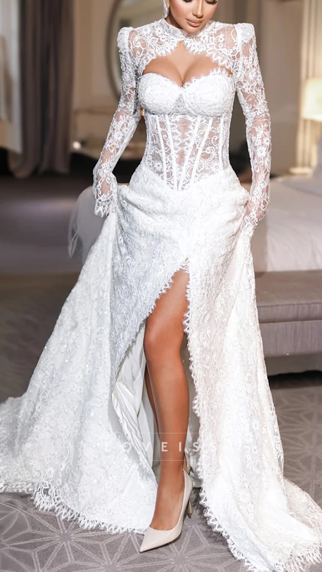 Sweetheart Lace Appliques A-Line Long Sleeves Wedding Dress