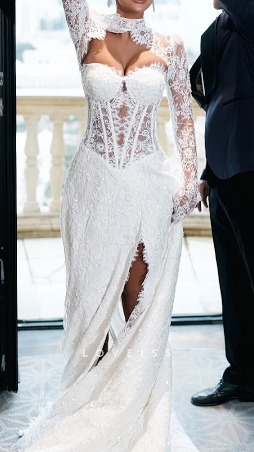 Sweetheart Lace Appliques A-Line Long Sleeves Wedding Dress
