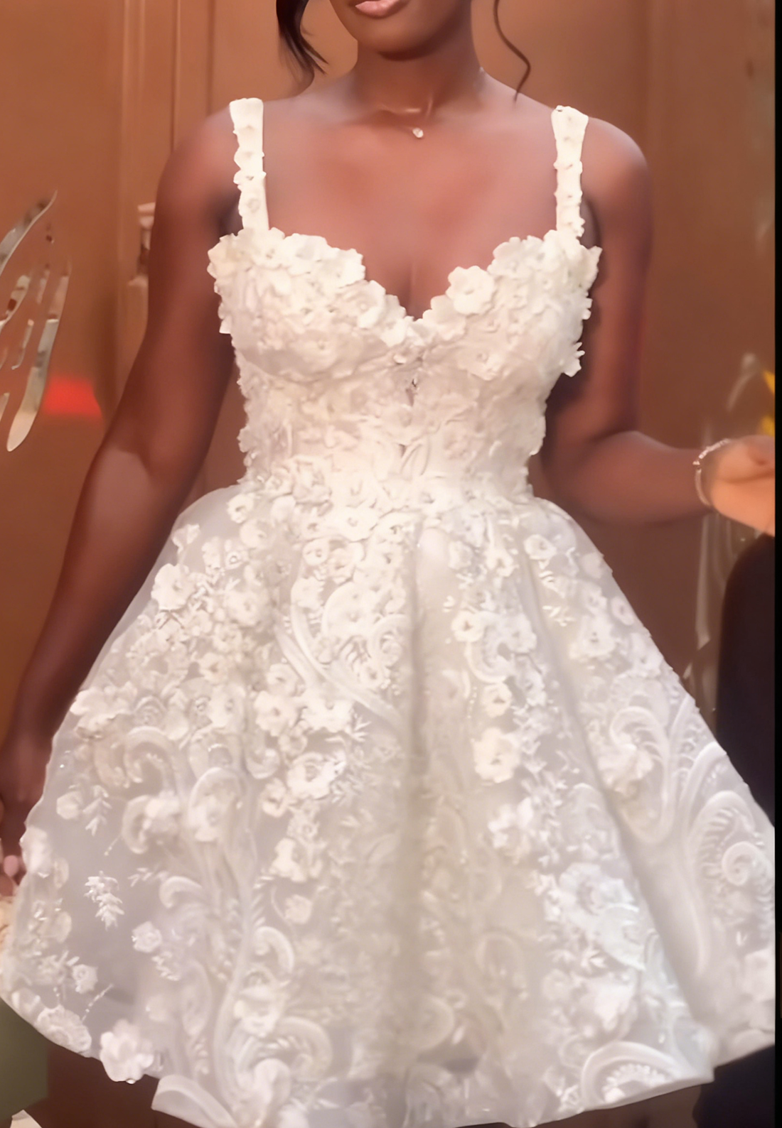 Sweetheart Lace Appliques A-Line Short Wedding Dress