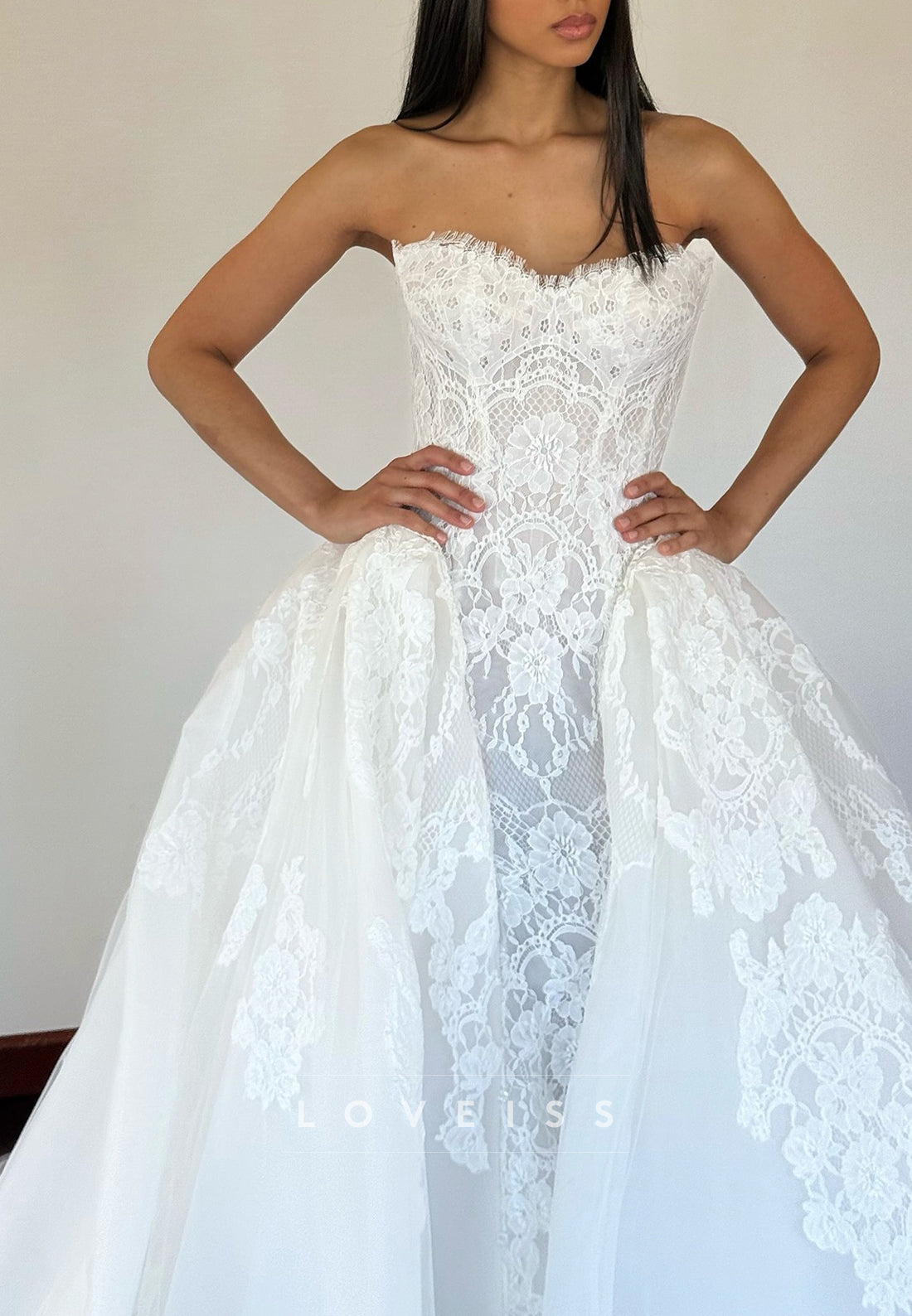 Sweetheart Lace Appliques A-Line Wedding Dress