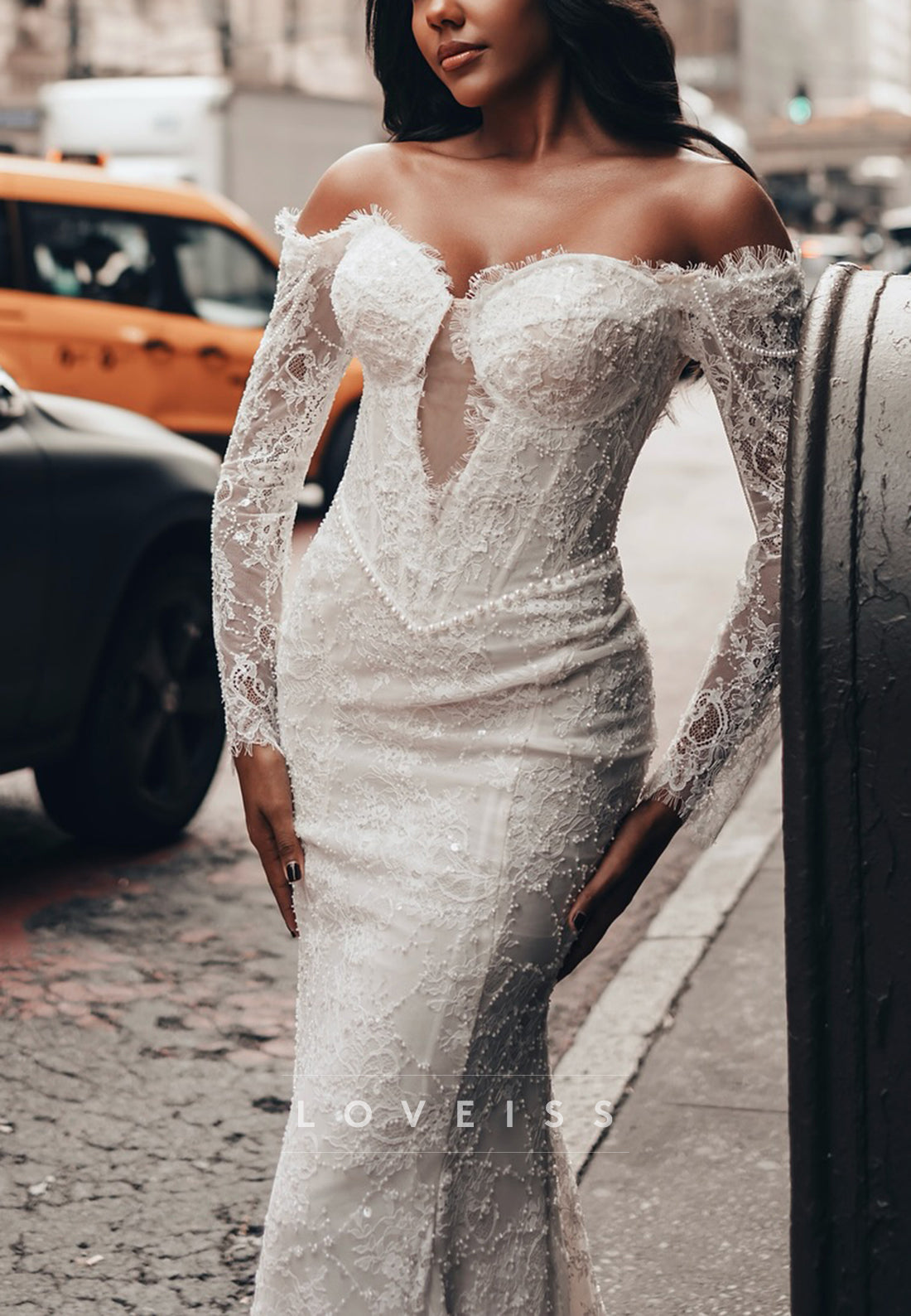 Sweetheart Lace Appliques Mermaid Long Sleeves Wedding Dress