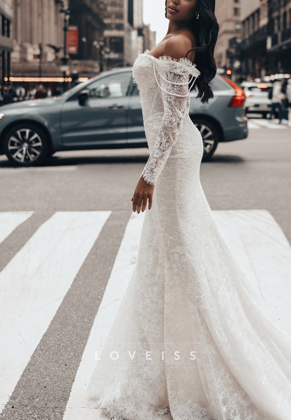 Sweetheart Lace Appliques Mermaid Long Sleeves Wedding Dress