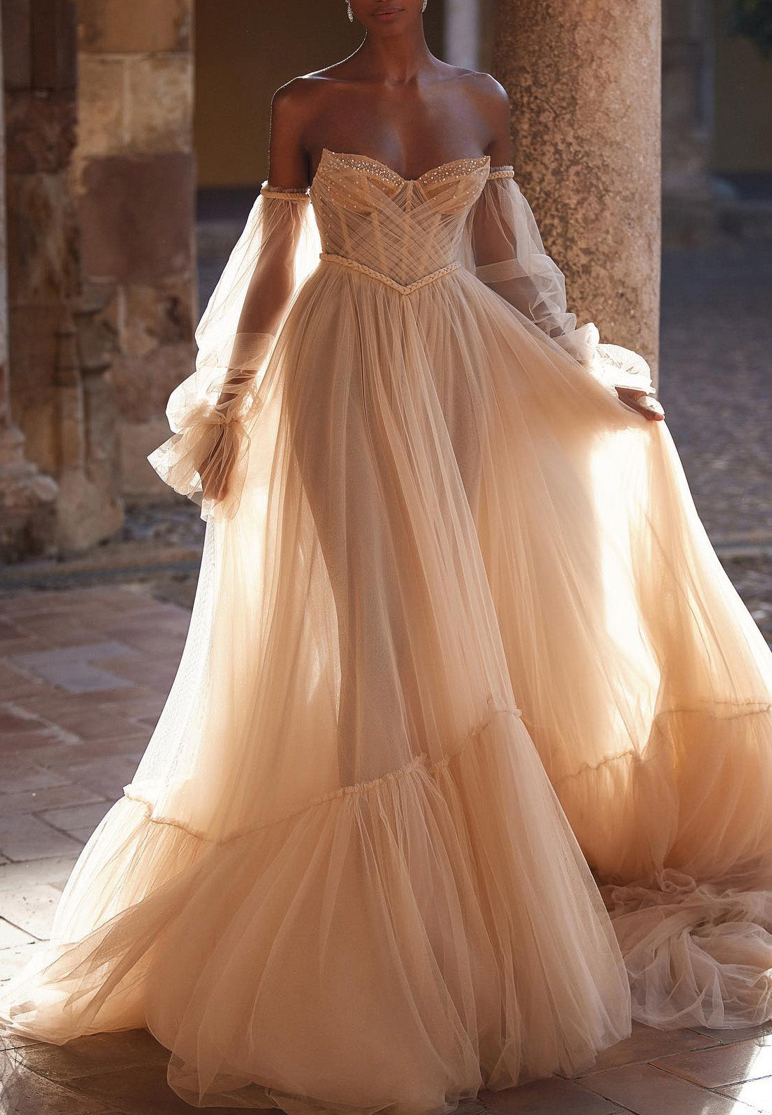Sweetheart Long Sleeves Tulle A-Line Wedding Ball Gown Dress