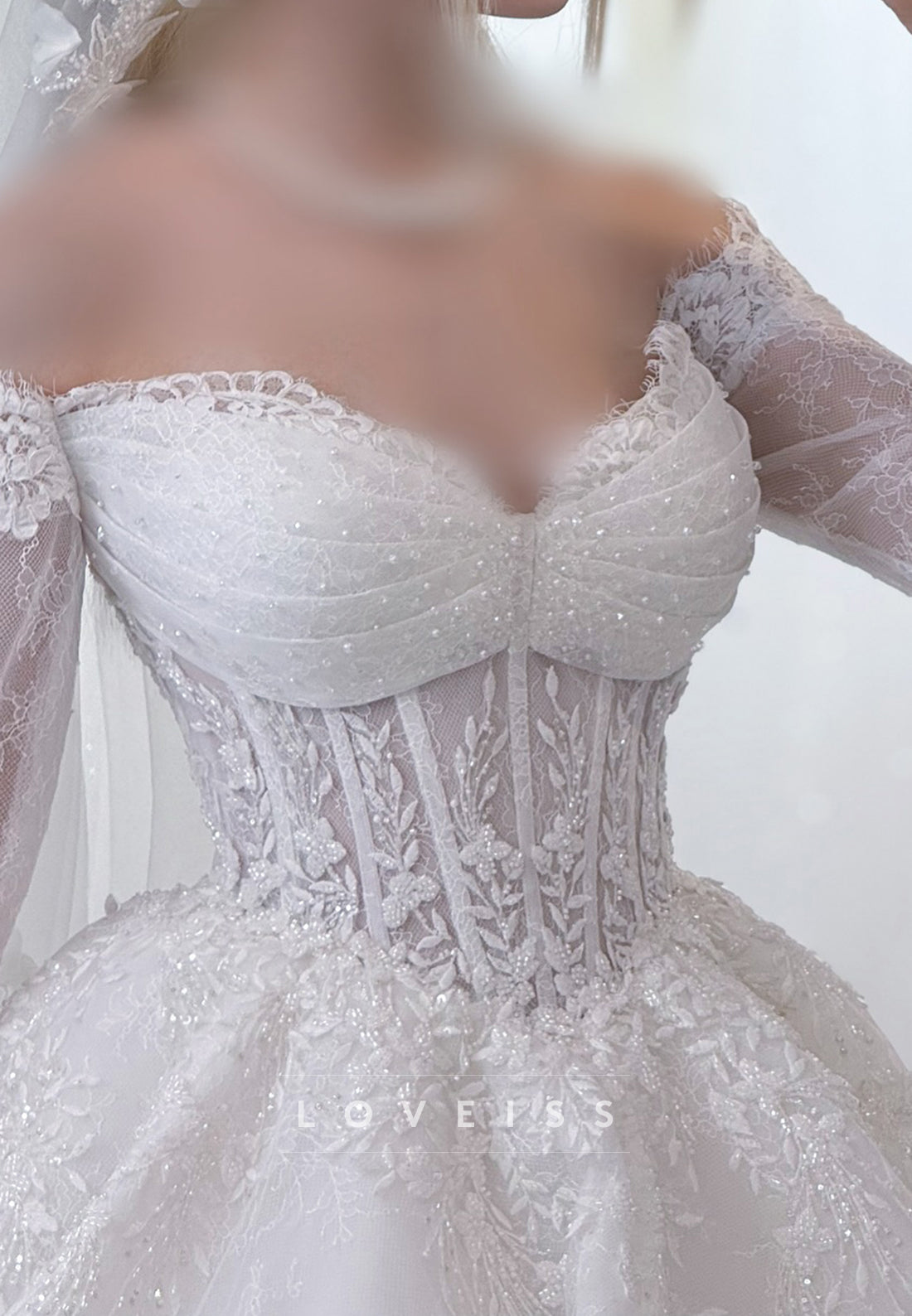 Sweetheart Long Sleeves Lace Appliques A-Line Wedding Dress
