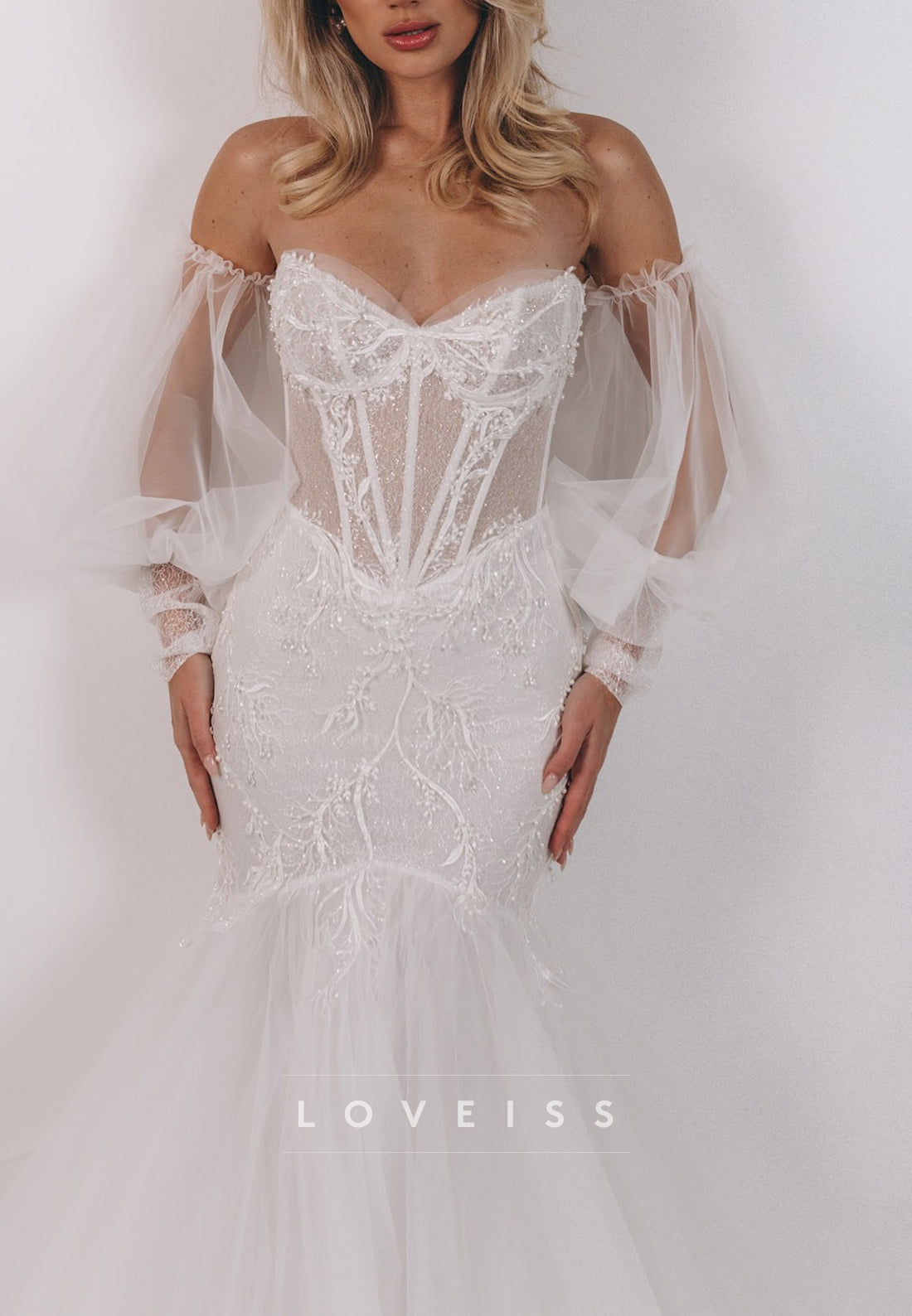 Sweetheart Long Sleeves Lace Appliques Mermaid Wedding Dress