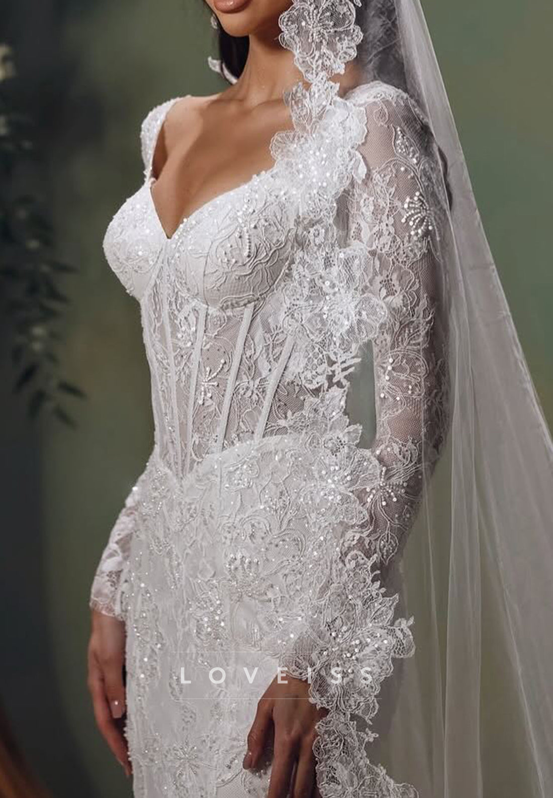Sweetheart Long Sleeves Lace Appliques Mermaid Wedding Dress