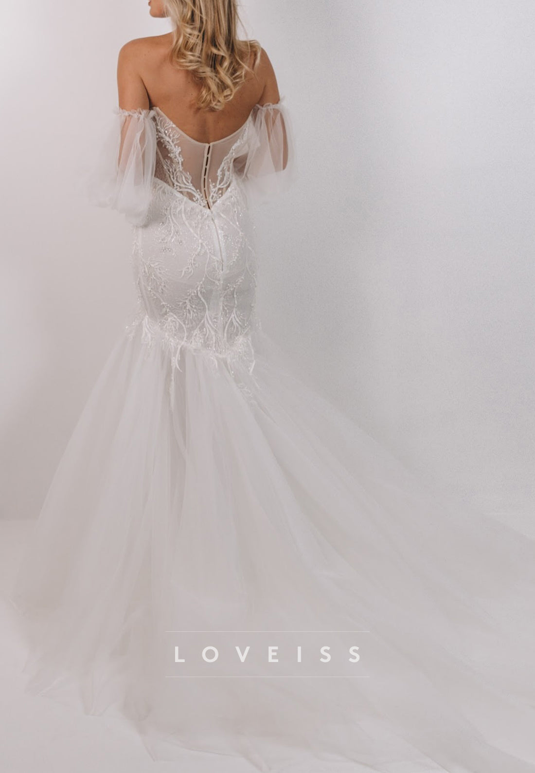 Sweetheart Long Sleeves Lace Appliques Mermaid Wedding Dress