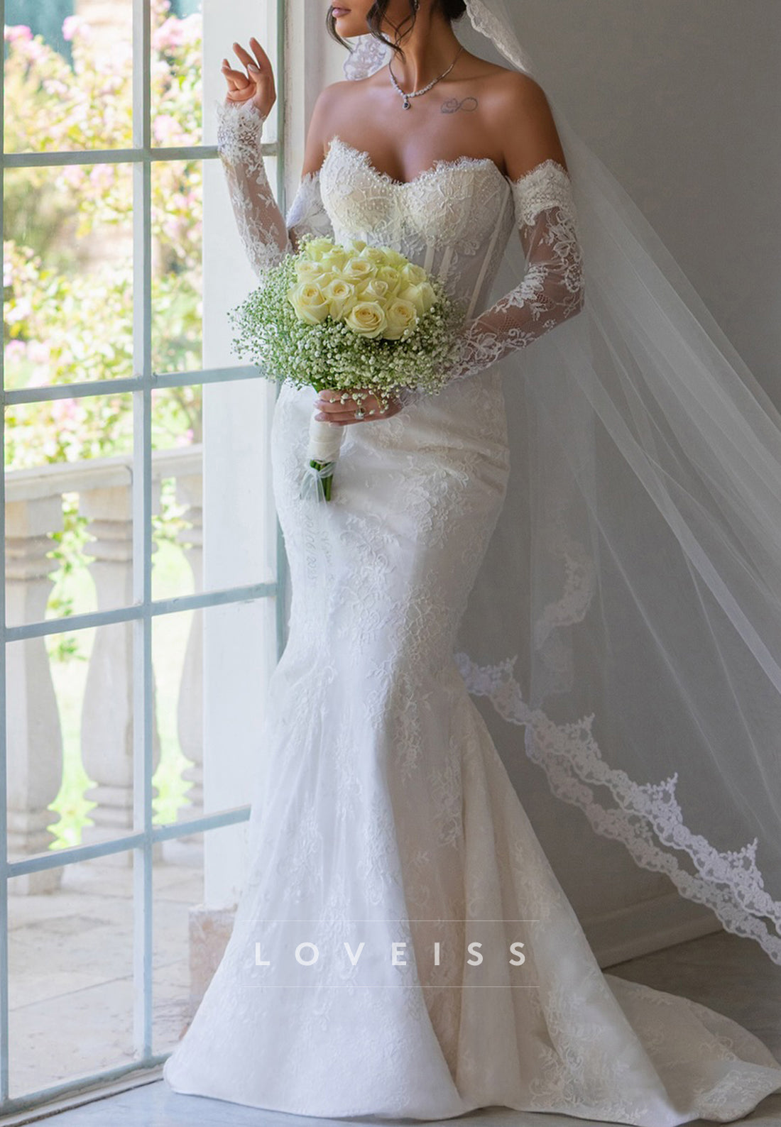 Sweetheart Long Sleeves Lace Appliques Mermaid Wedding Dress