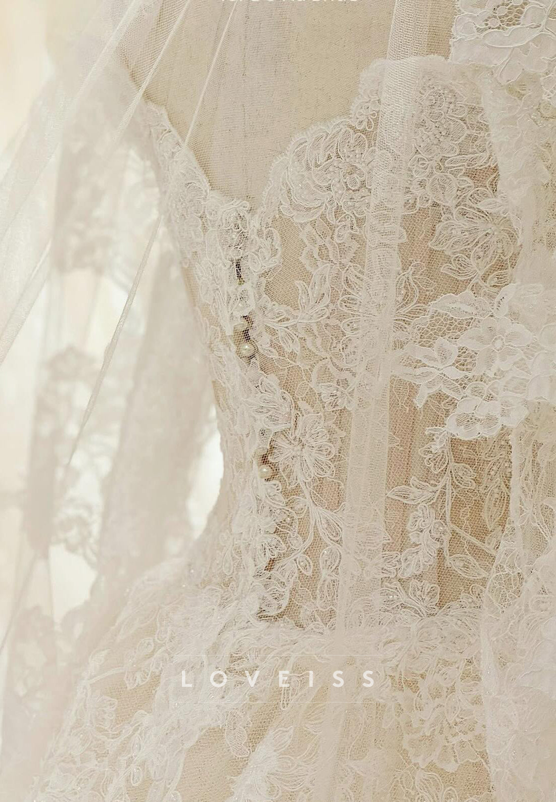 Sweetheart Long Sleeves Lace Appliques Mermaid Wedding Dress