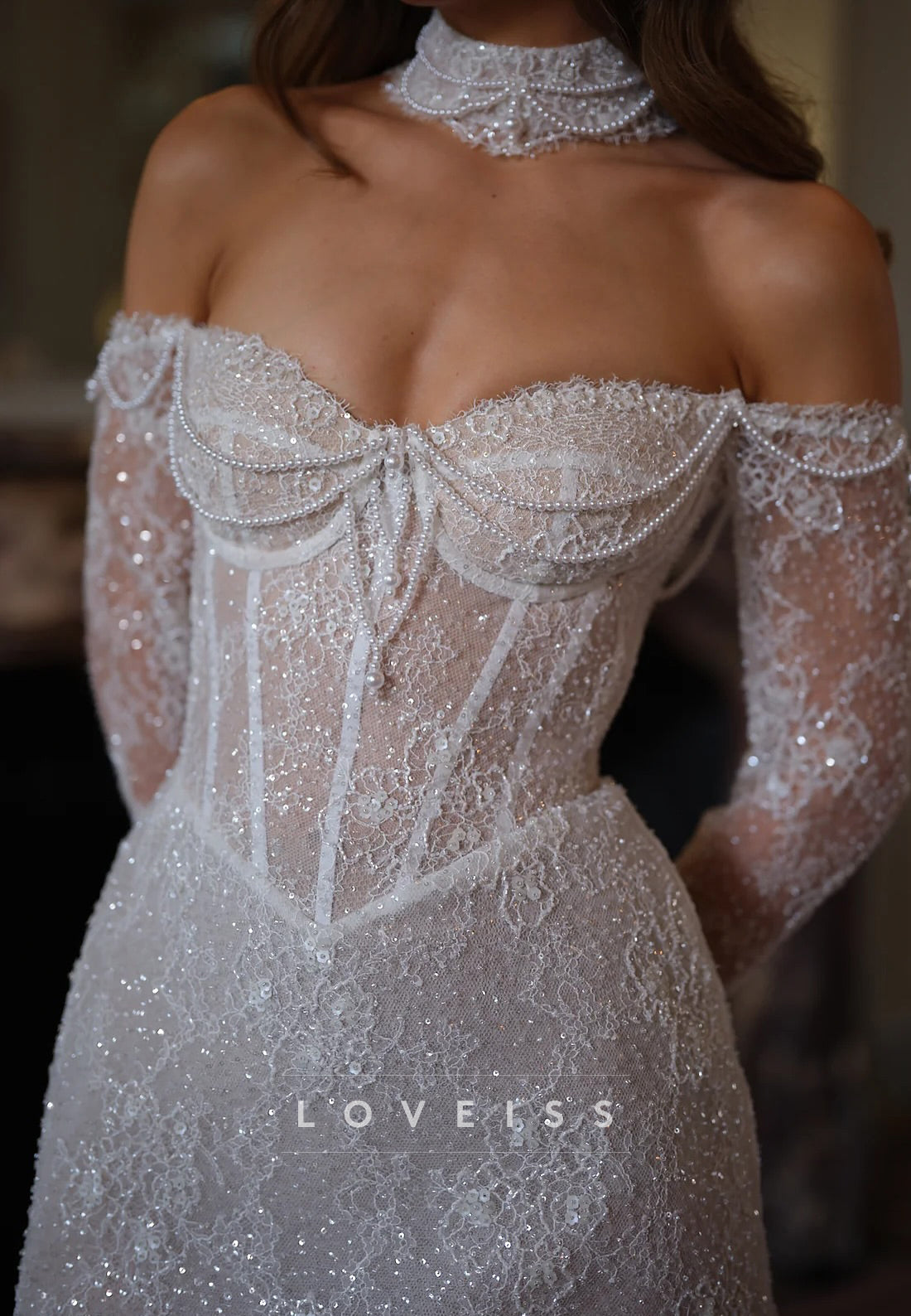 Sweetheart Long Sleeves Lace Appliques Short Sheath Wedding Dress