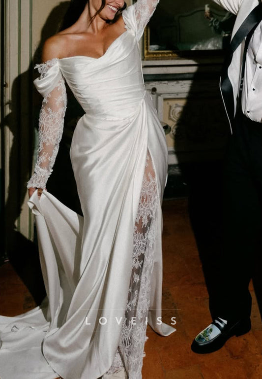 Sweetheart Long Sleeves Sleek Ruched Sheath Wedding Dress