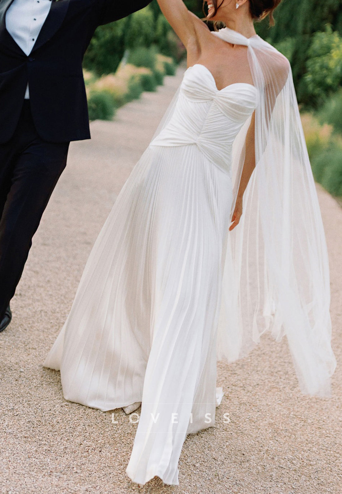 Sweetheart Pleated Sleeveless A-Line Wedding Dress