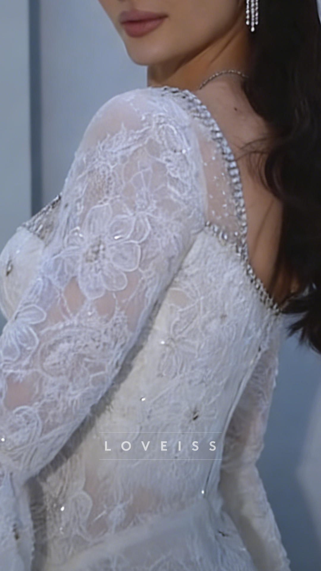 Sweetheart Sequins Appliques Long Sleeves A-Line Wedding Dress