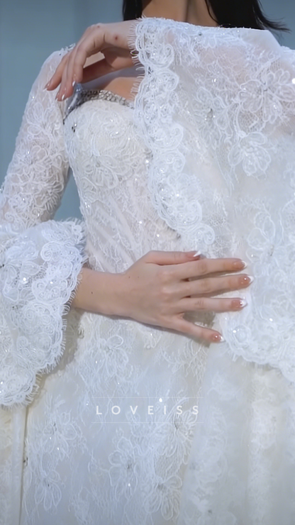 Sweetheart Sequins Appliques Long Sleeves A-Line Wedding Dress